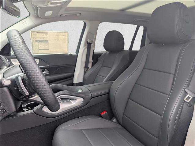 New 2026 Mercedes-Benz GLS 450 4MATIC image 4