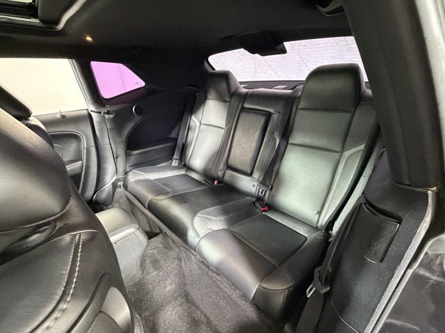 Used 2018 Dodge Challenger SXT Plus RWD image 8