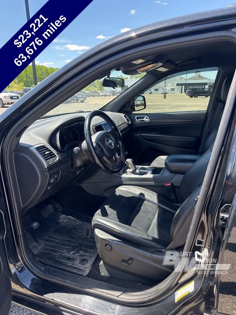 Used 2021 Jeep Grand Cherokee Laredo X AWD/4WD image 18