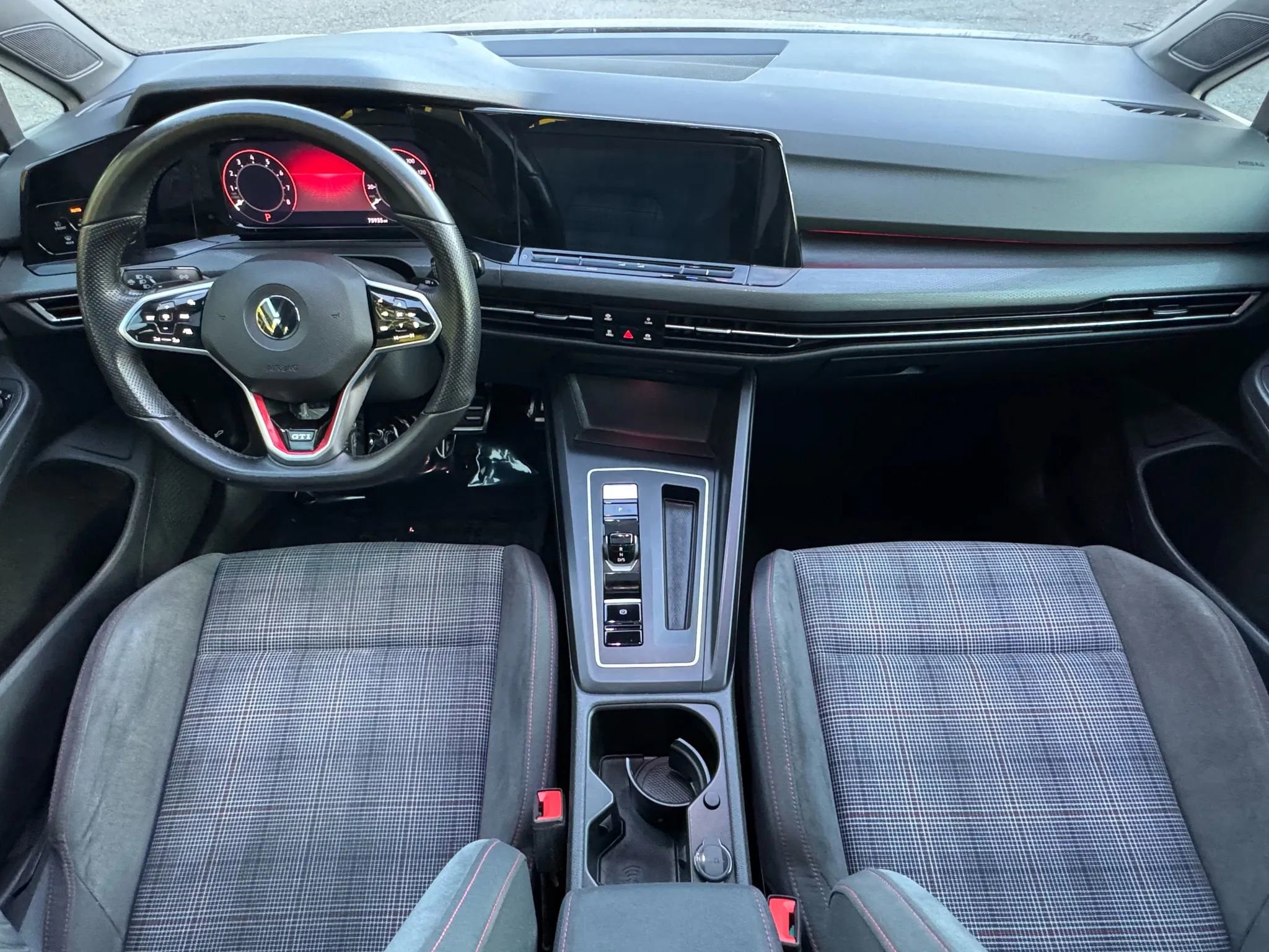 Used 2022 Volkswagen GTI SE image 19