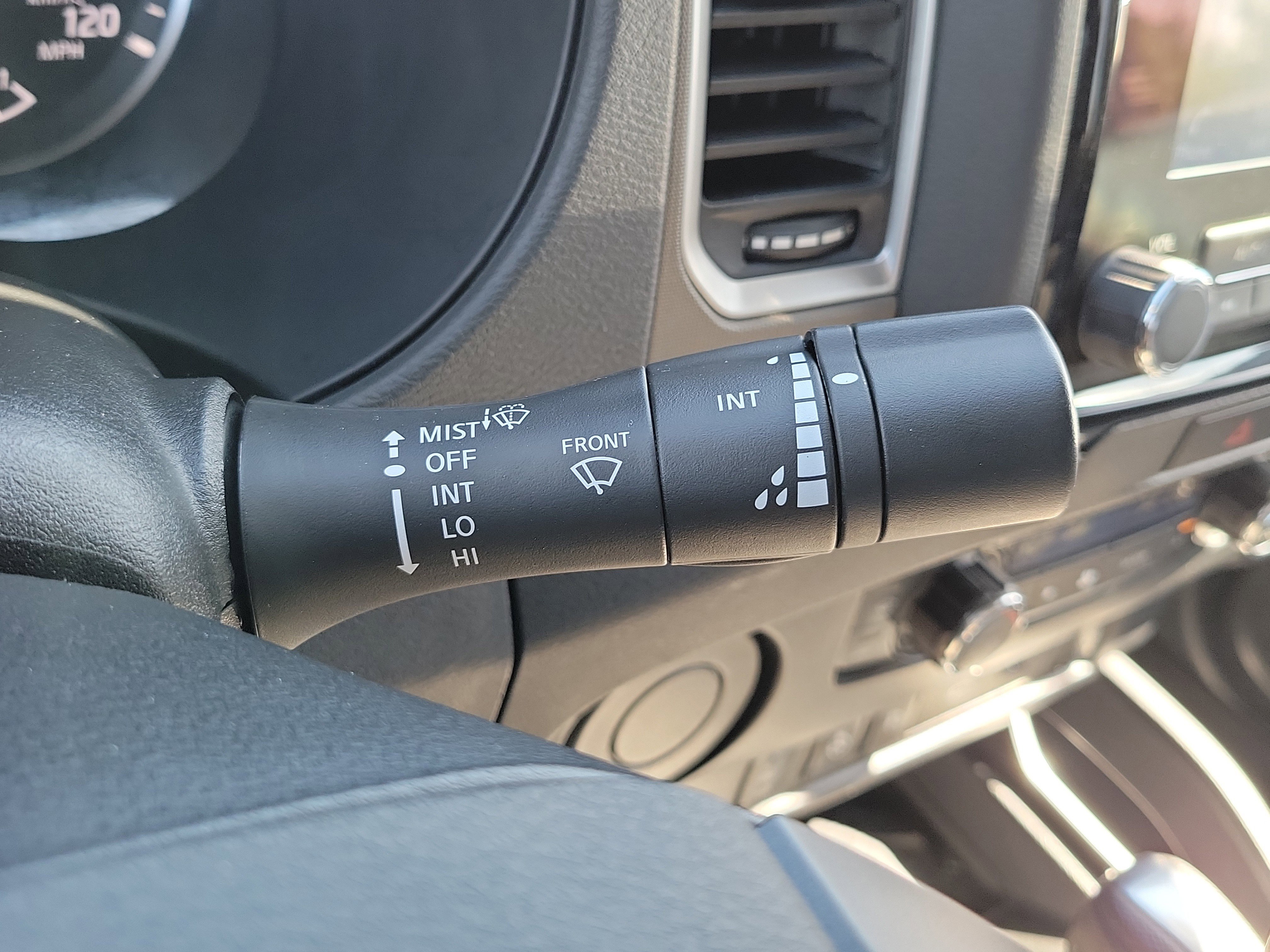 Used 2022 Nissan Frontier SV RWD image 29