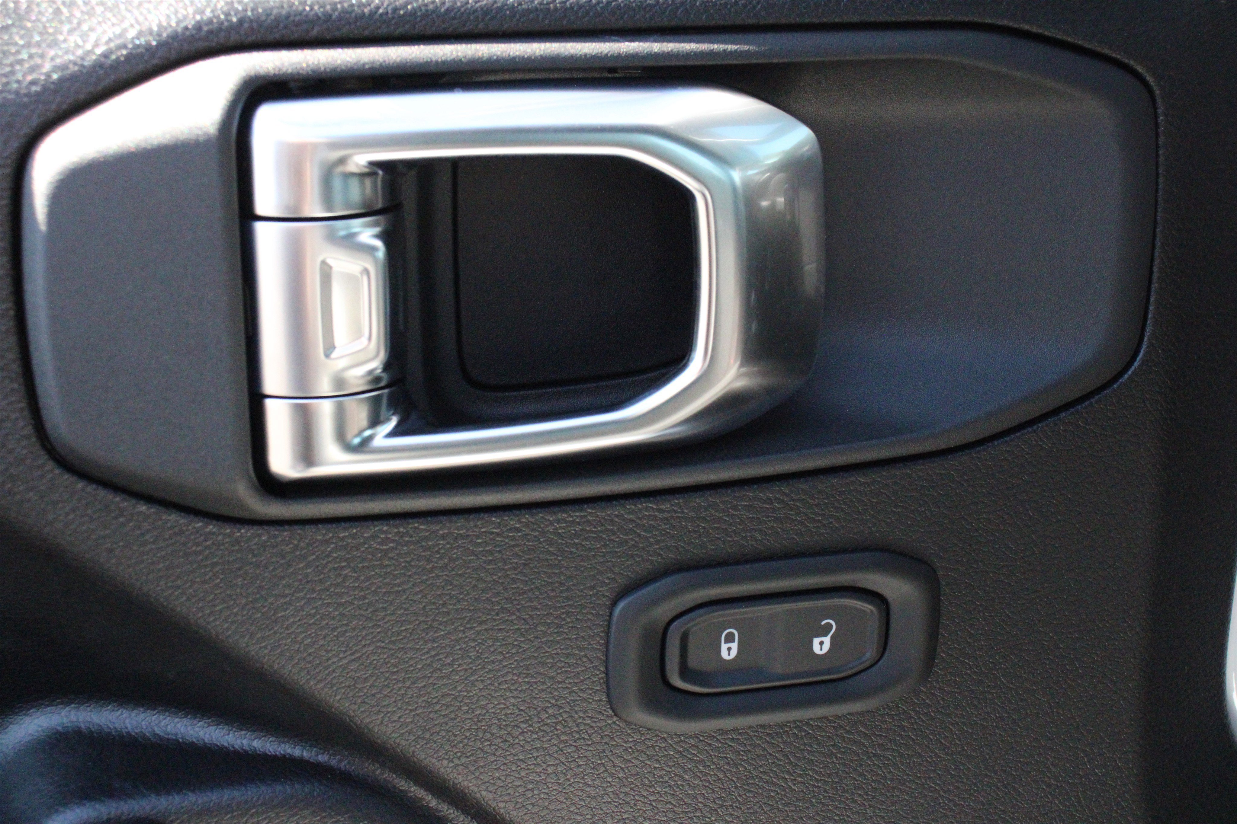 New 2026 Jeep Gladiator Sport AWD/4WD image 7