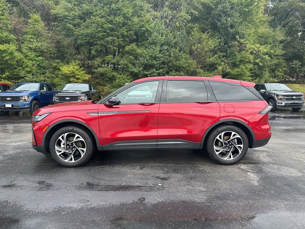 Used 2024 Lincoln Nautilus Premier w/ Jet Appearance Package image 6