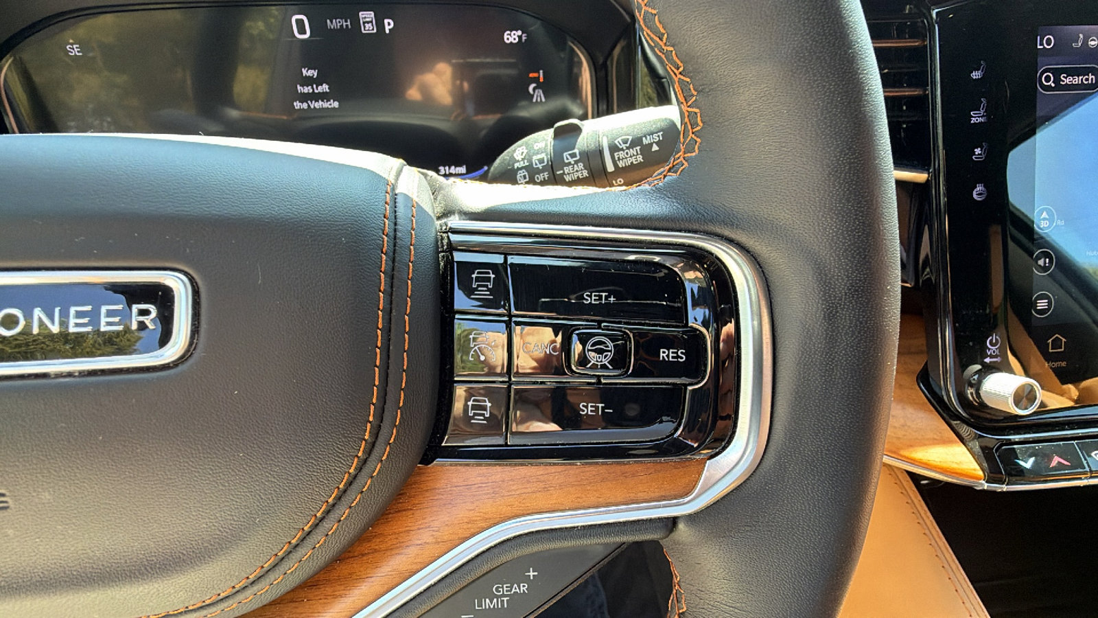 Used 2024 Jeep Grand Wagoneer L Series III w/ Rear Seat Video Group 1 image 33