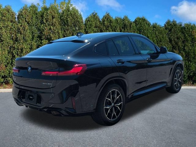 Used 2023 BMW X4 xDrive30i w/ M Sport Package AWD/4WD image 4