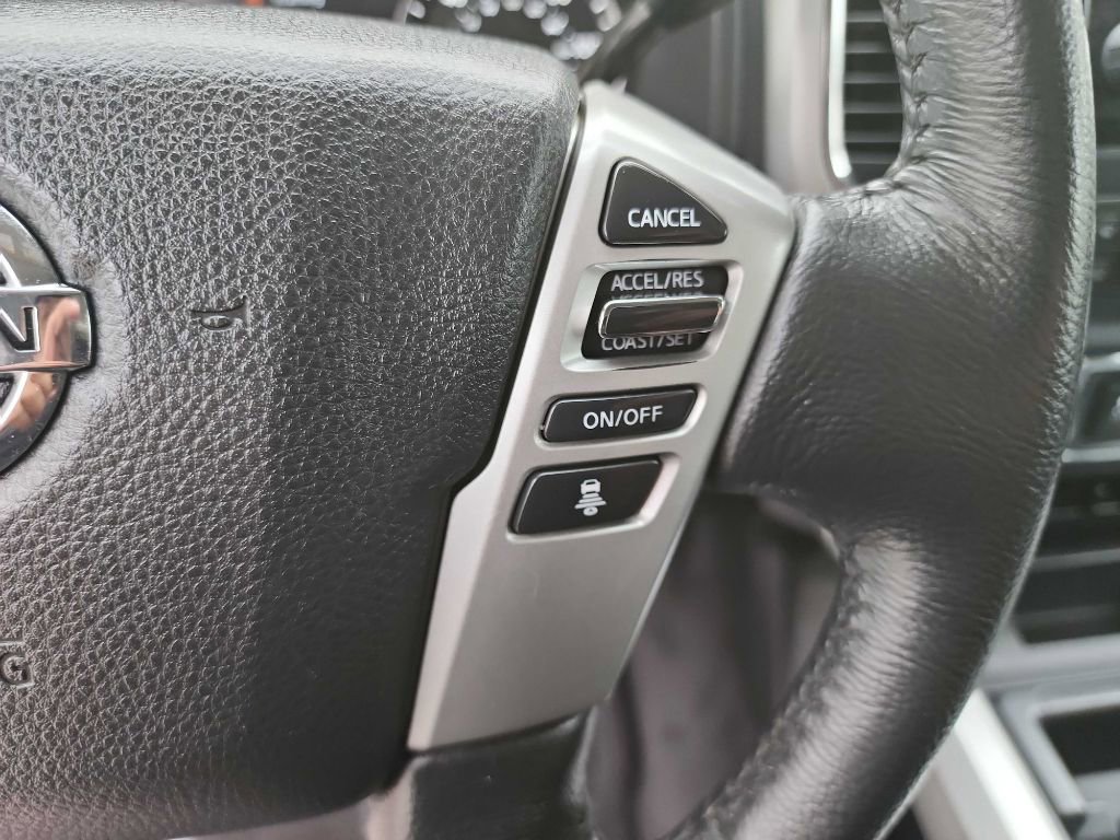 Used 2021 Nissan Titan SV w/ SV Convenience Package image 27