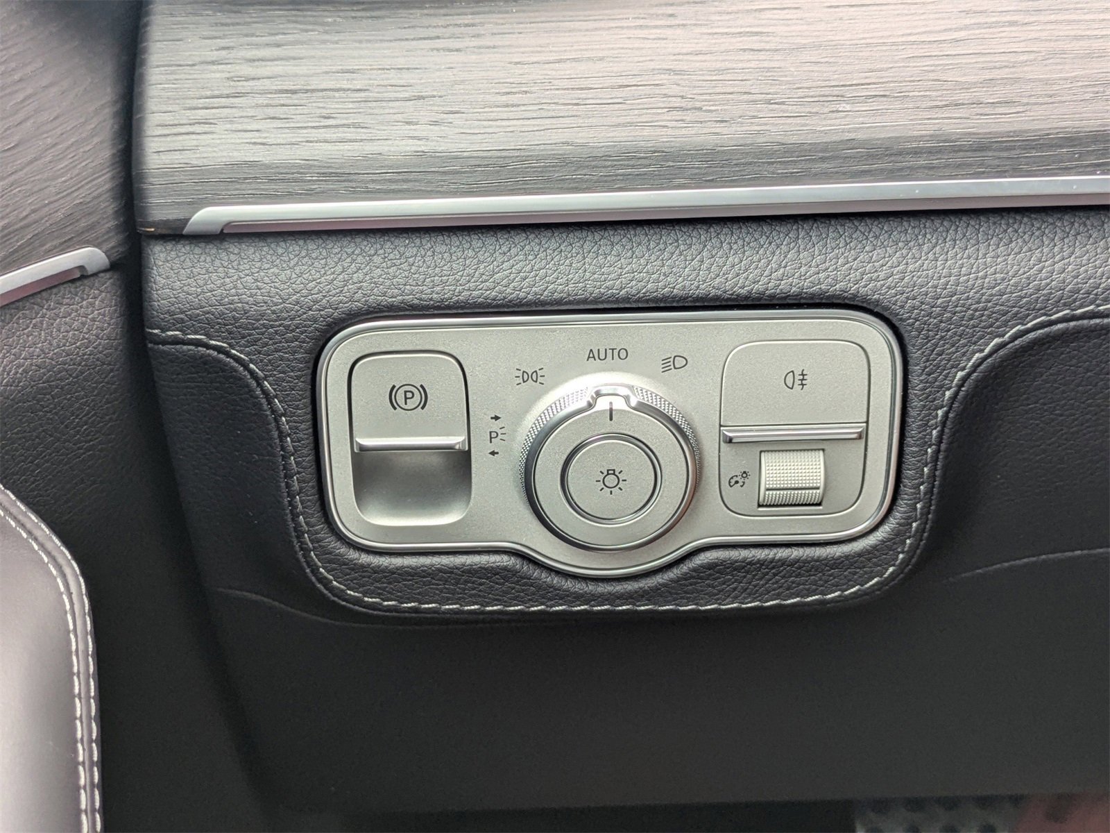 Used 2023 Mercedes-Benz GLS 580 4MATIC image 30