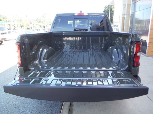New 2027 RAM 1500 4x4 Crew Cab image 18
