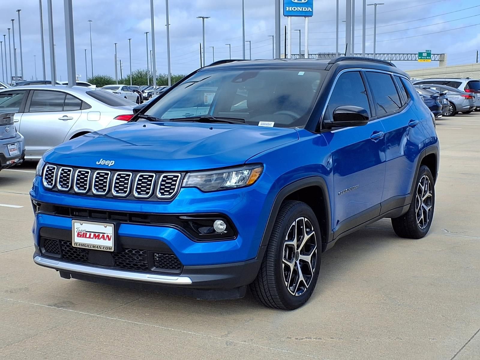 Used 2025 Jeep Compass Limited AWD/4WD image 4