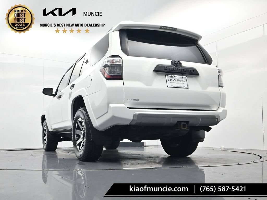 Used 2021 Toyota 4Runner TRD Off-Road AWD/4WD image 39
