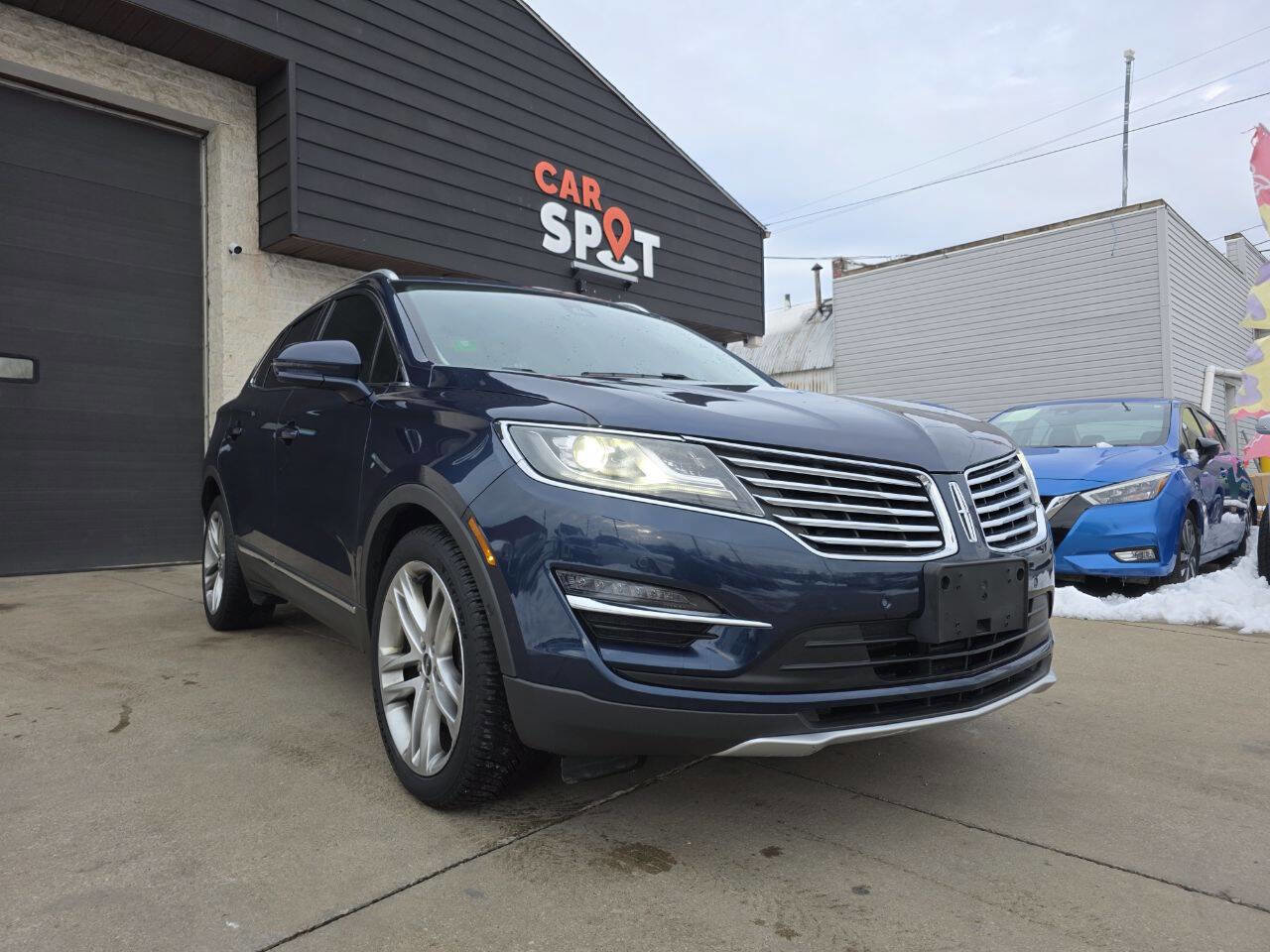 Used 2017 Lincoln MKC Reserve AWD/4WD image 1