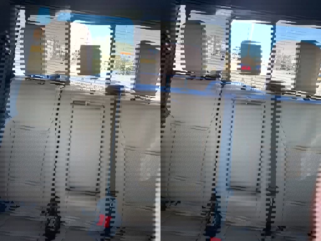 New 2026 Ford F250 Lariat w/ Black Appearance Package image 27