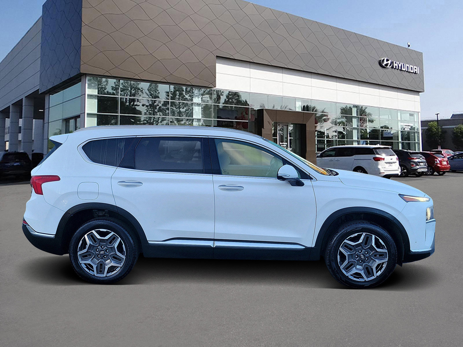 Certified 2023 Hyundai Santa Fe Limited image 4