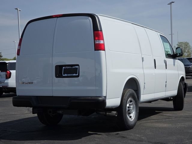New 2026 Chevrolet Express 2500 w/ Driver Convenience Package RWD image 16