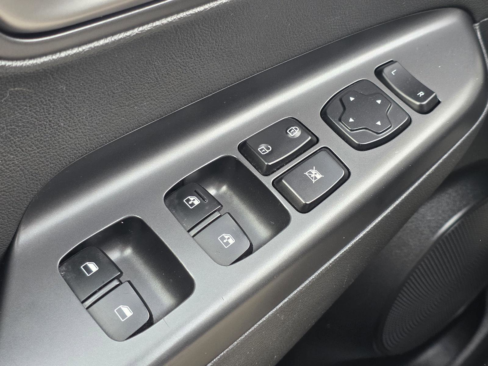 Used 2019 Hyundai Kona Ultimate FWD image 9