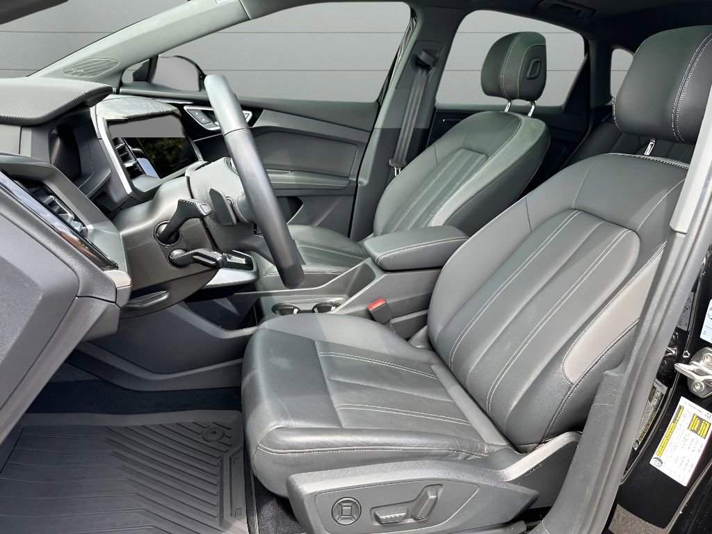 Used 2023 Audi Q4 e-tron Premium Plus w/ Premium Plus image 12