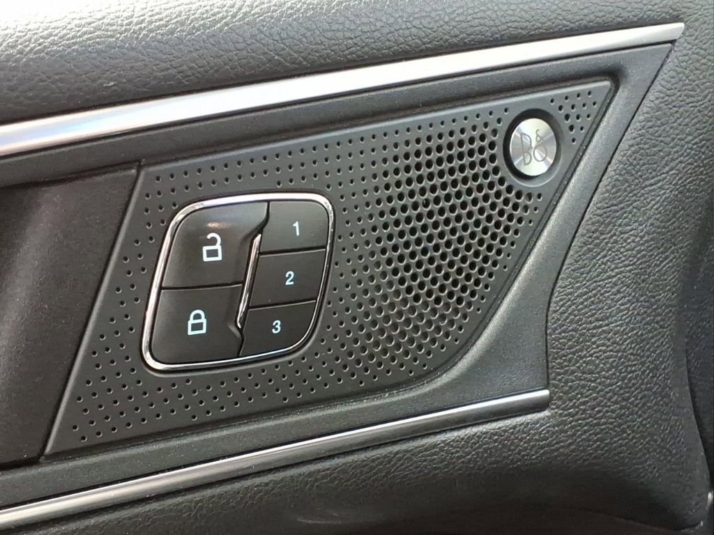 Certified 2019 Ford Edge Titanium w/ Equipment Group 301A AWD/4WD image 15