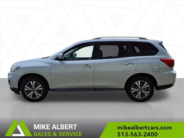 Used 2020 Nissan Pathfinder S image 4