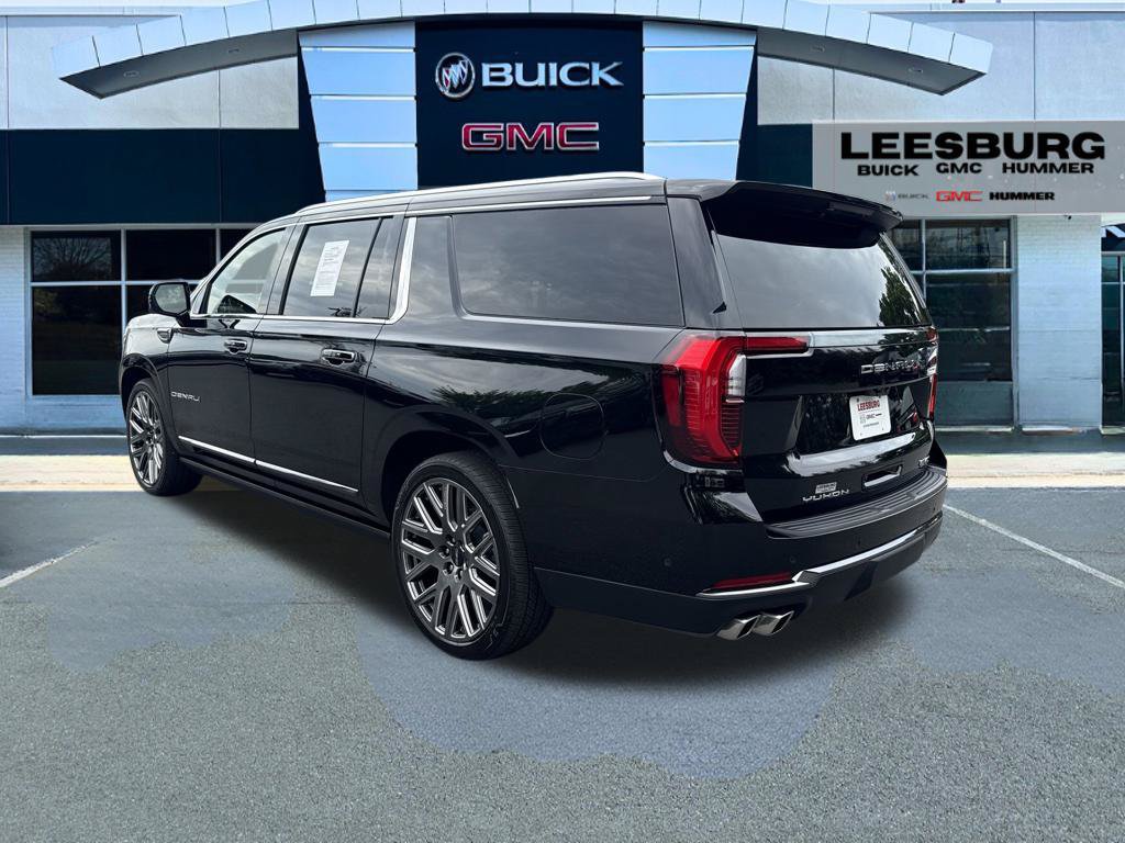 Used 2025 GMC Yukon XL Denali Ultimate AWD/4WD image 5