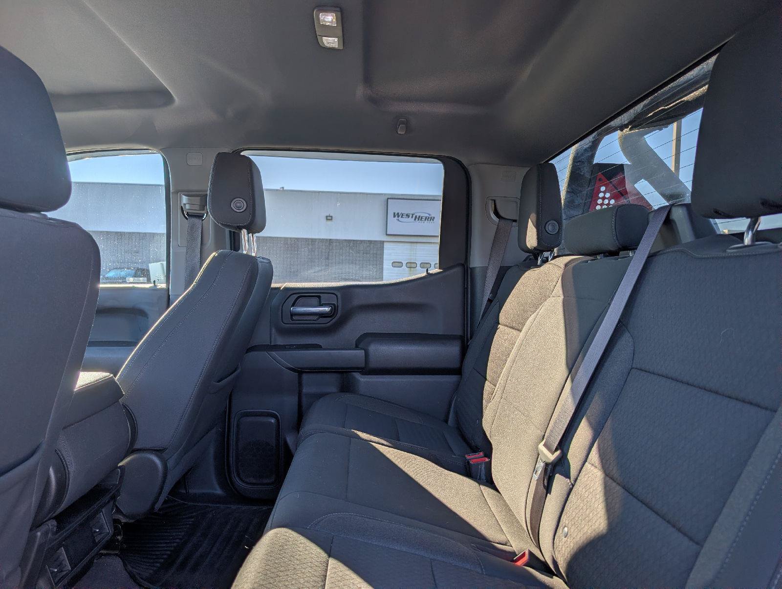 Used 2023 Chevrolet Silverado 1500 Custom Trail Boss w/ LPO, Dark Essentials Package AWD/4WD image 10
