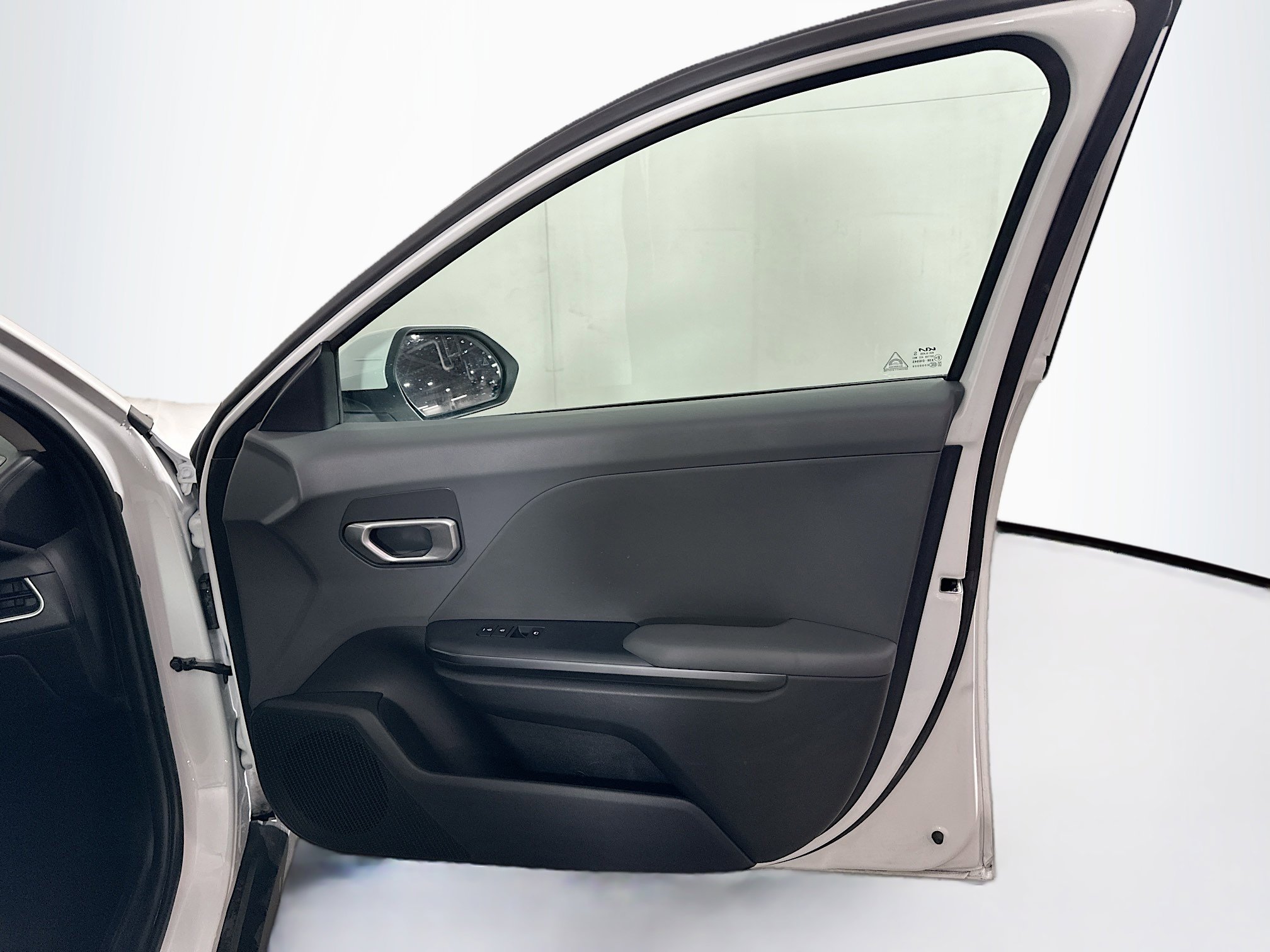 Used 2025 Kia K4 LXS image 30