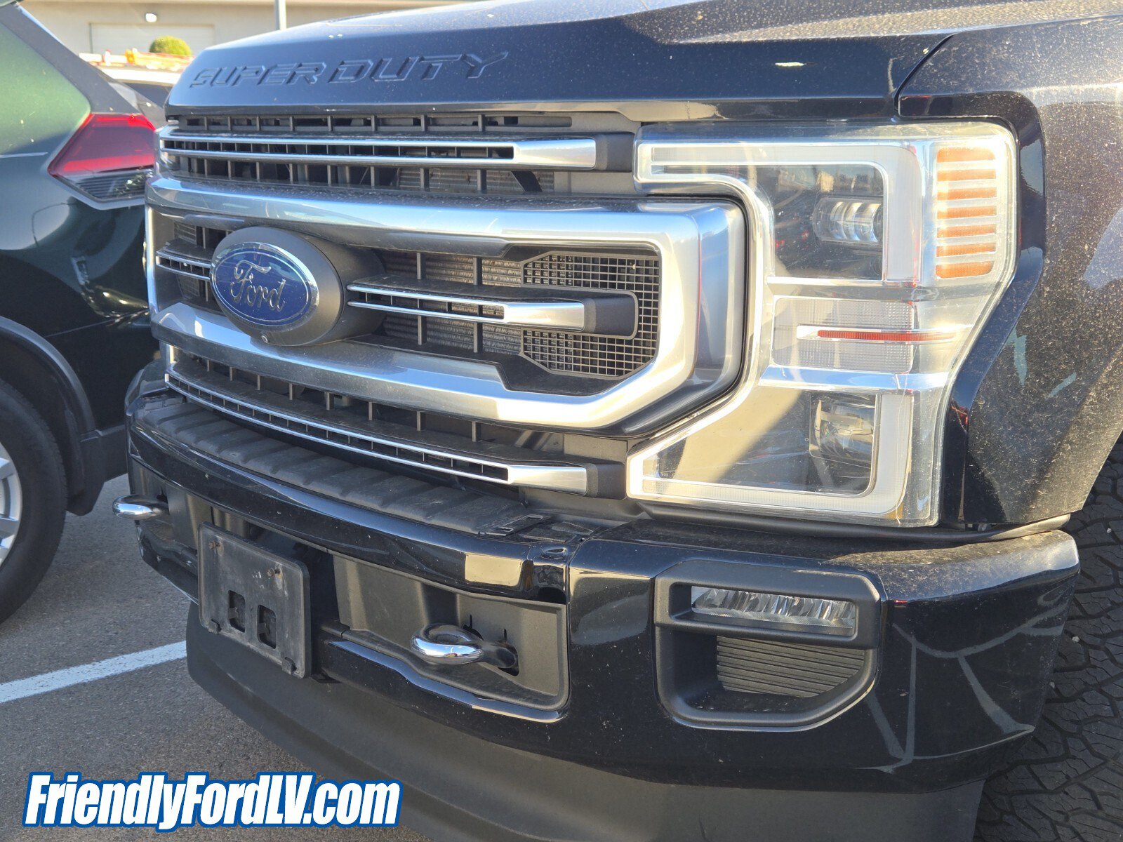 Used 2022 Ford F250 Platinum w/ FX4 Off-Road Package AWD/4WD image 2