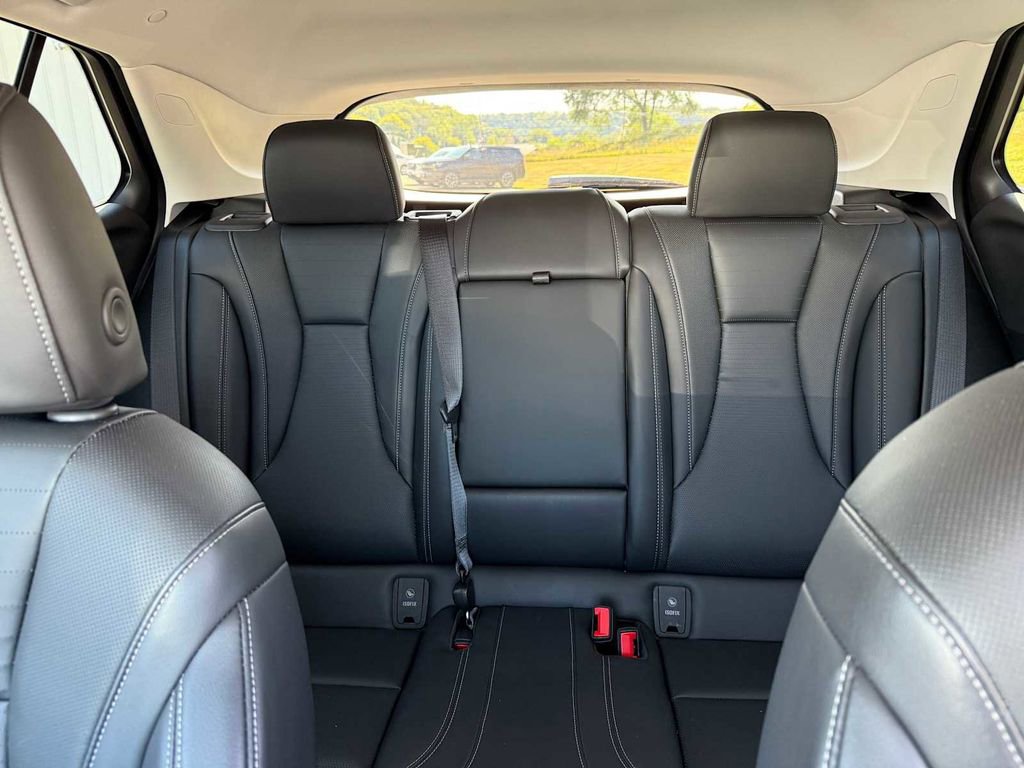 Used 2025 Buick Envision Preferred image 21