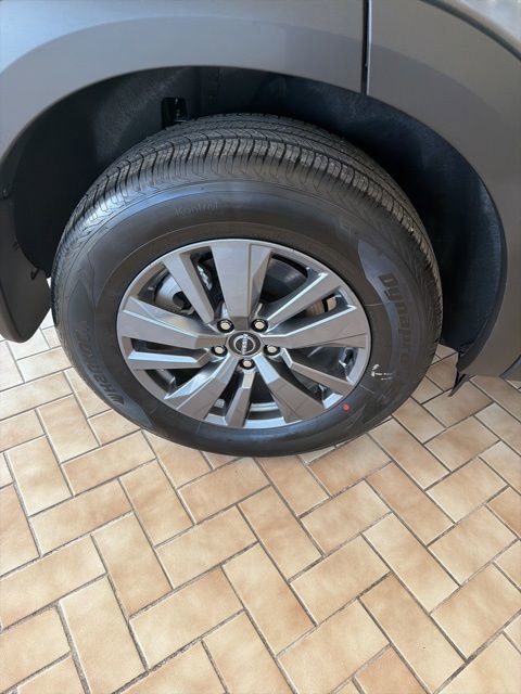 New 2026 Nissan Pathfinder S image 10