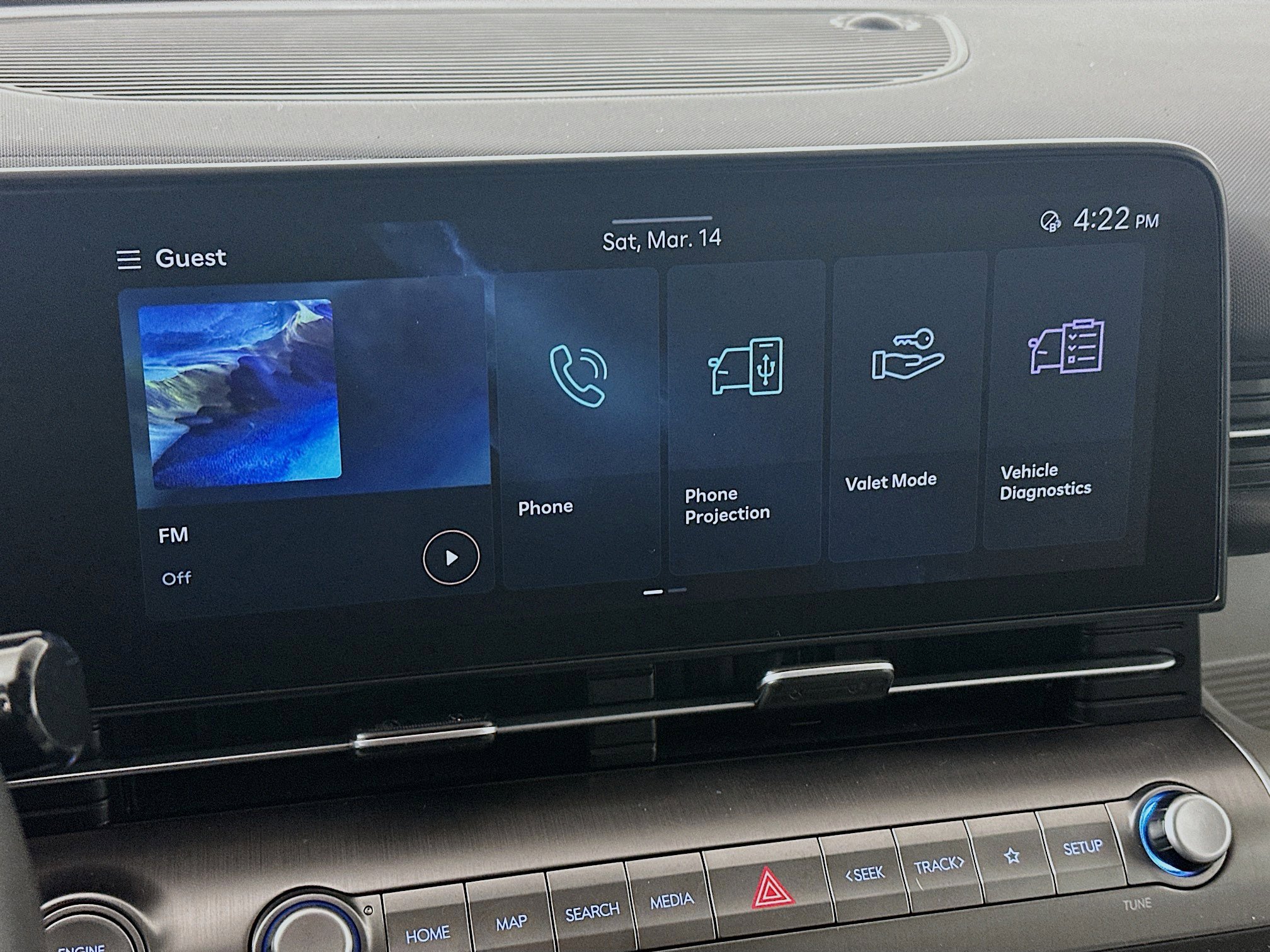 Certified 2025 Hyundai Kona SEL AWD/4WD image 14