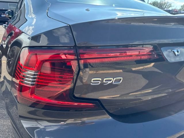 Used 2025 Volvo S90 B6 Plus AWD/4WD image 10