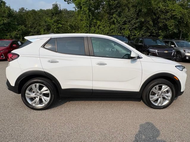 Used 2024 Buick Encore GX Preferred w/ Comfort Package AWD/4WD image 8