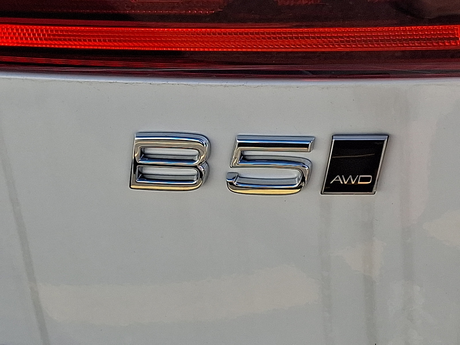 New 2026 Volvo XC60 B5 Plus w/ Protection Package Premier AWD/4WD image 21