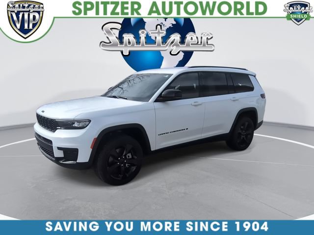 Used 2025 Jeep Grand Cherokee L Laredo image 4