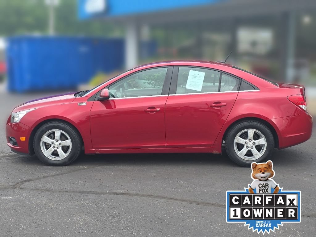 Used 2012 Chevrolet Cruze LT FWD image 2