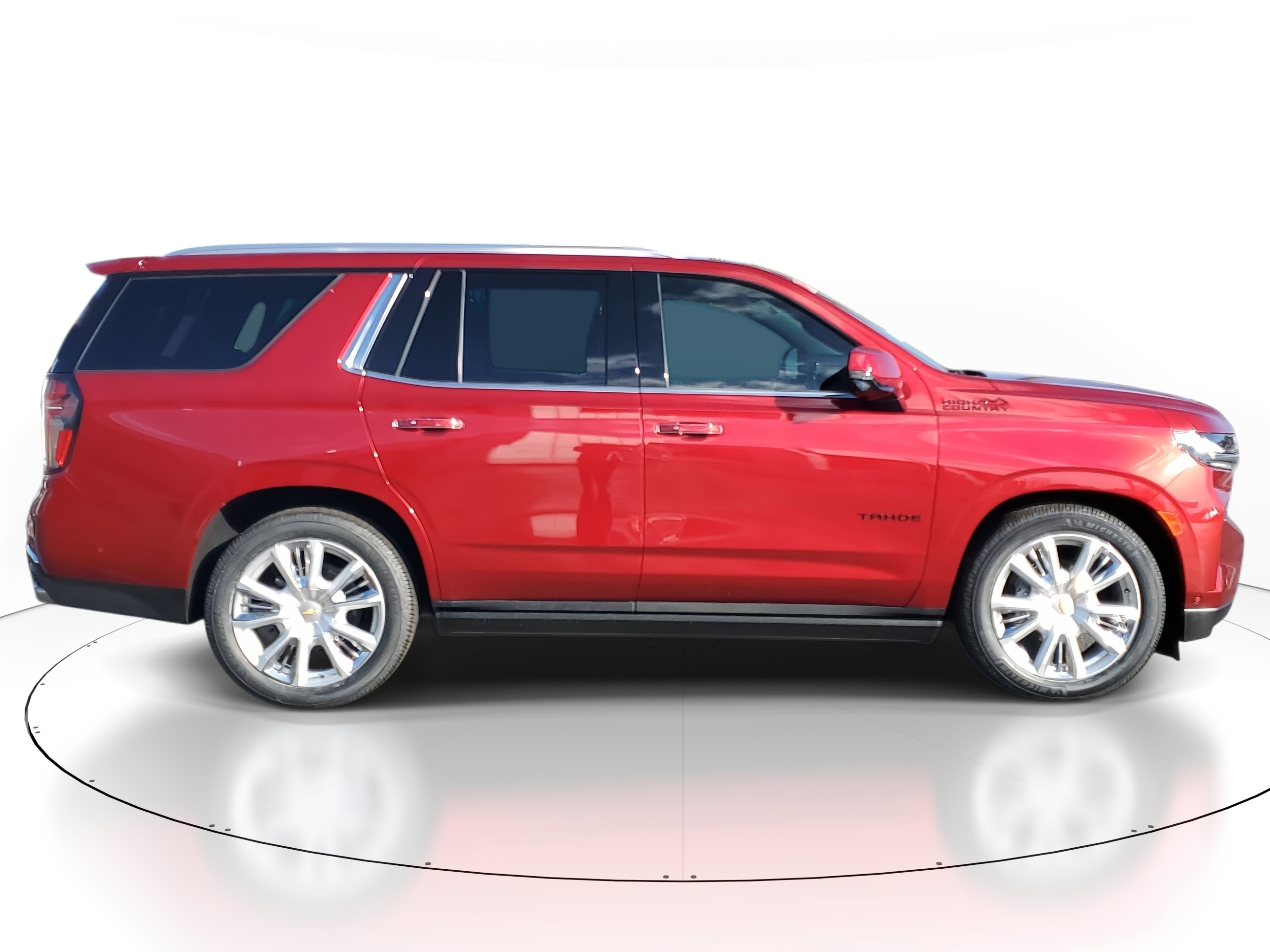 Used 2024 Chevrolet Tahoe High Country w/ Advanced Technology Package RWD image 3