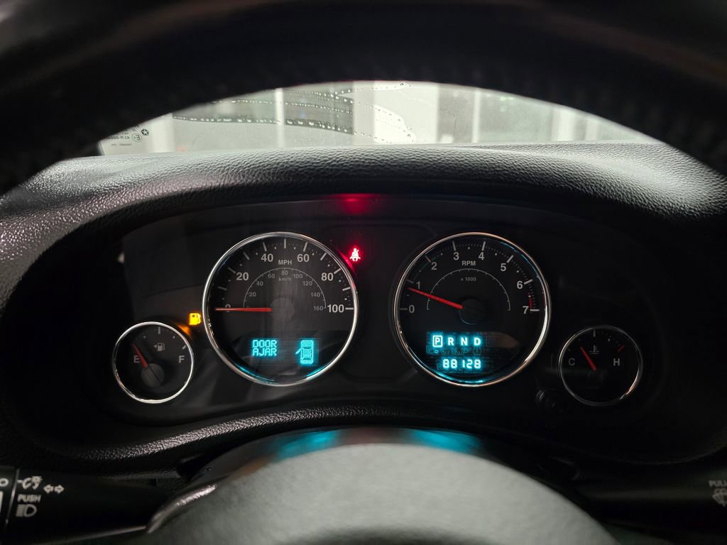 Used 2013 Jeep Wrangler Moab image 27