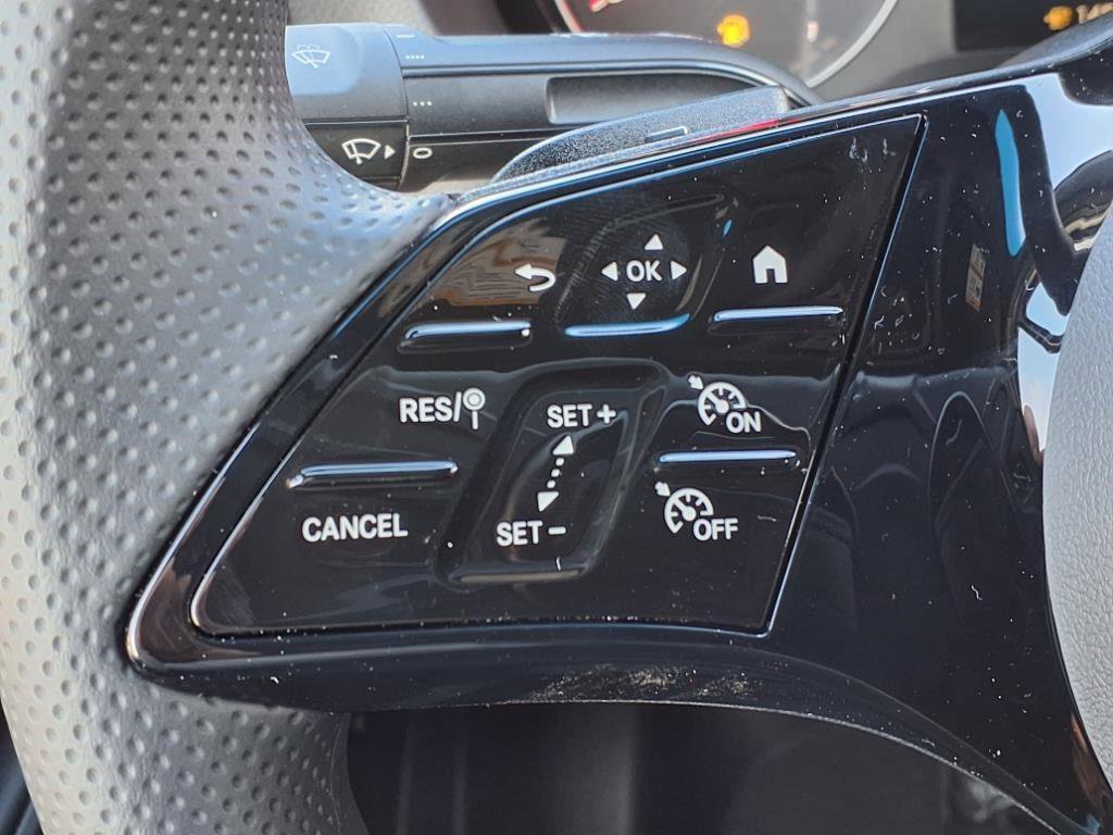 Used 2025 Mercedes-Benz Sprinter 2500 image 13