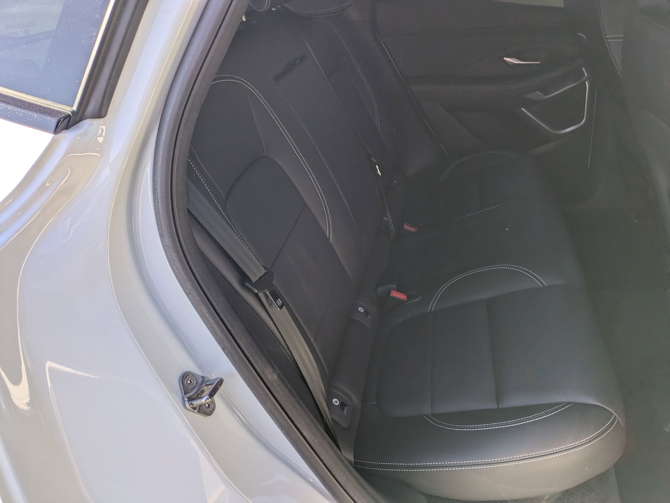 Used 2024 Jaguar E-PACE R-Dynamic SE image 26