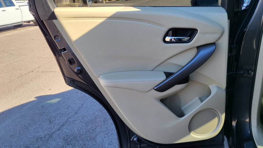 Used 2015 Acura RDX w/ Technology Package FWD image 27