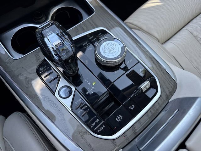 Used 2021 BMW ALPINA XB7 AWD/4WD image 19