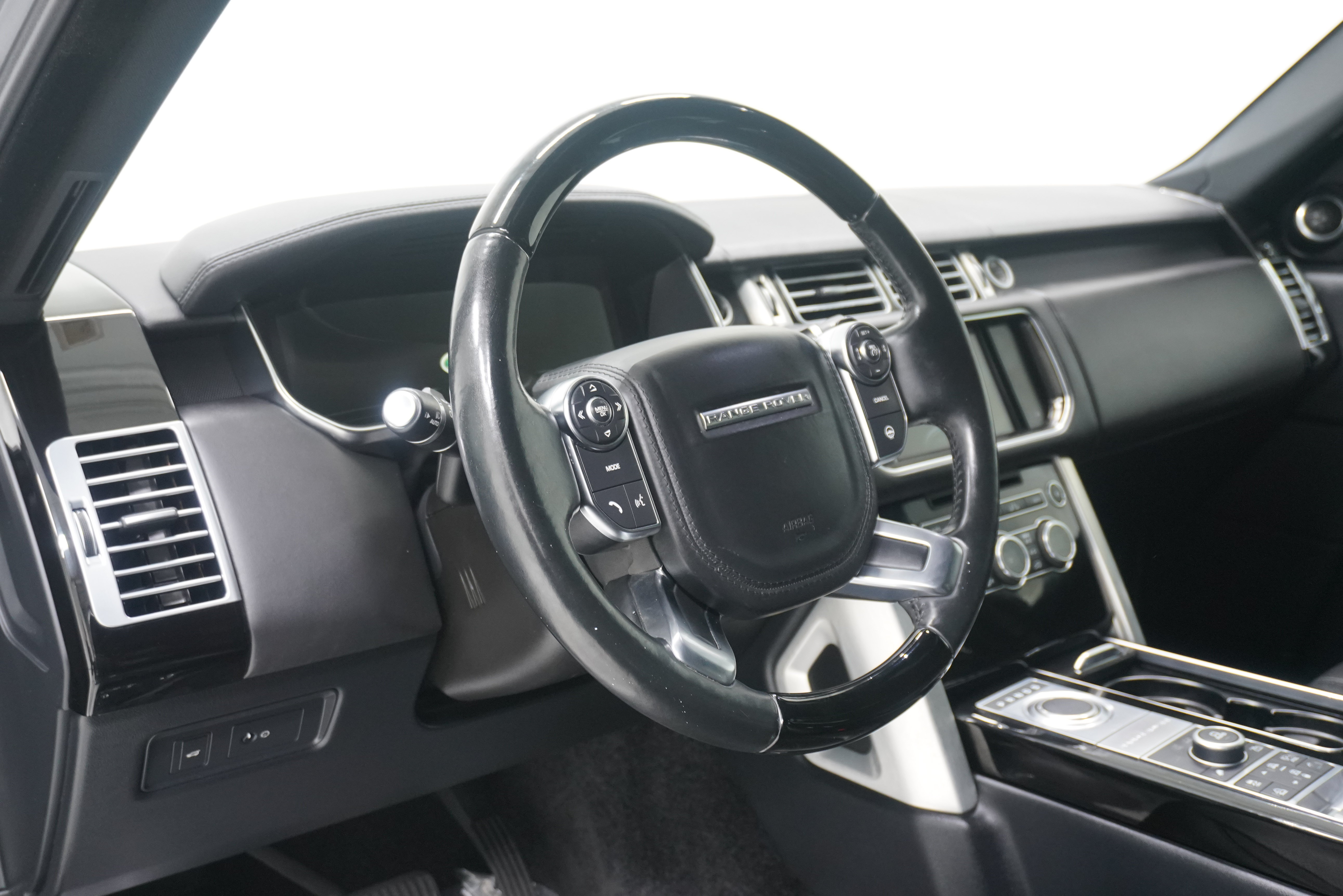 Used 2016 Land Rover Range Rover HSE AWD/4WD image 10