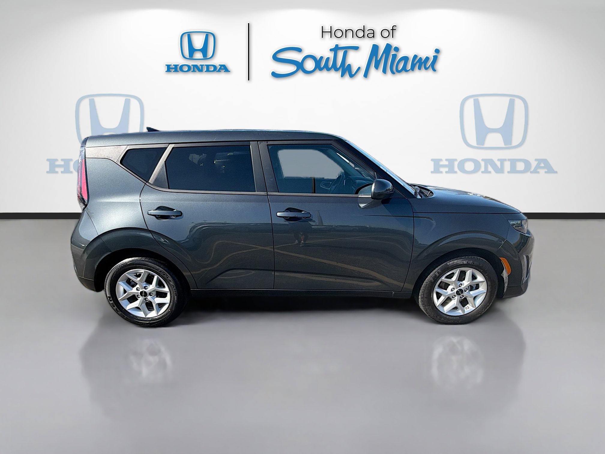 Used 2024 Kia Soul LX w/ Option Group 015 image 8