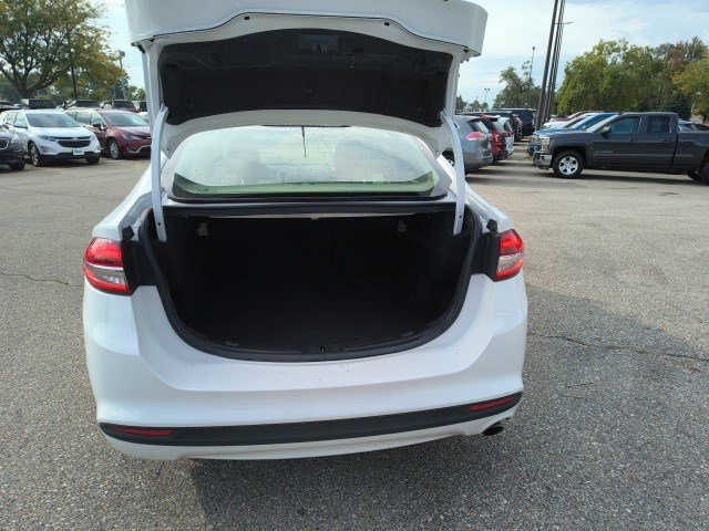 Used 2018 Ford Fusion SE image 14