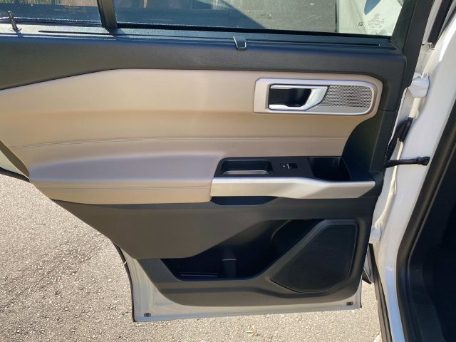 Used 2021 Ford Explorer Limited w/ Hybrid Equipment Group 310A RWD image 10