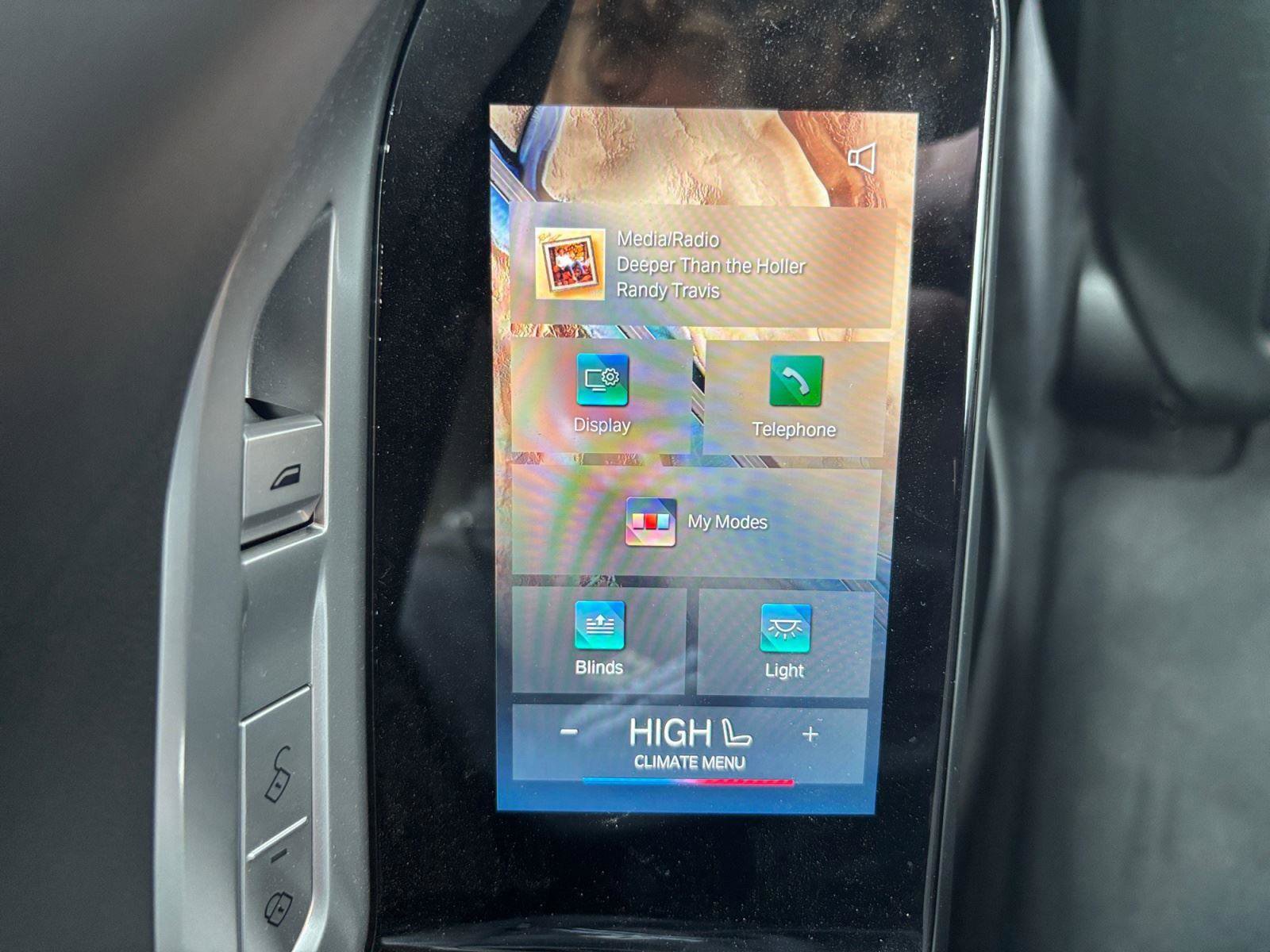 Certified 2023 BMW 760i xDrive image 30