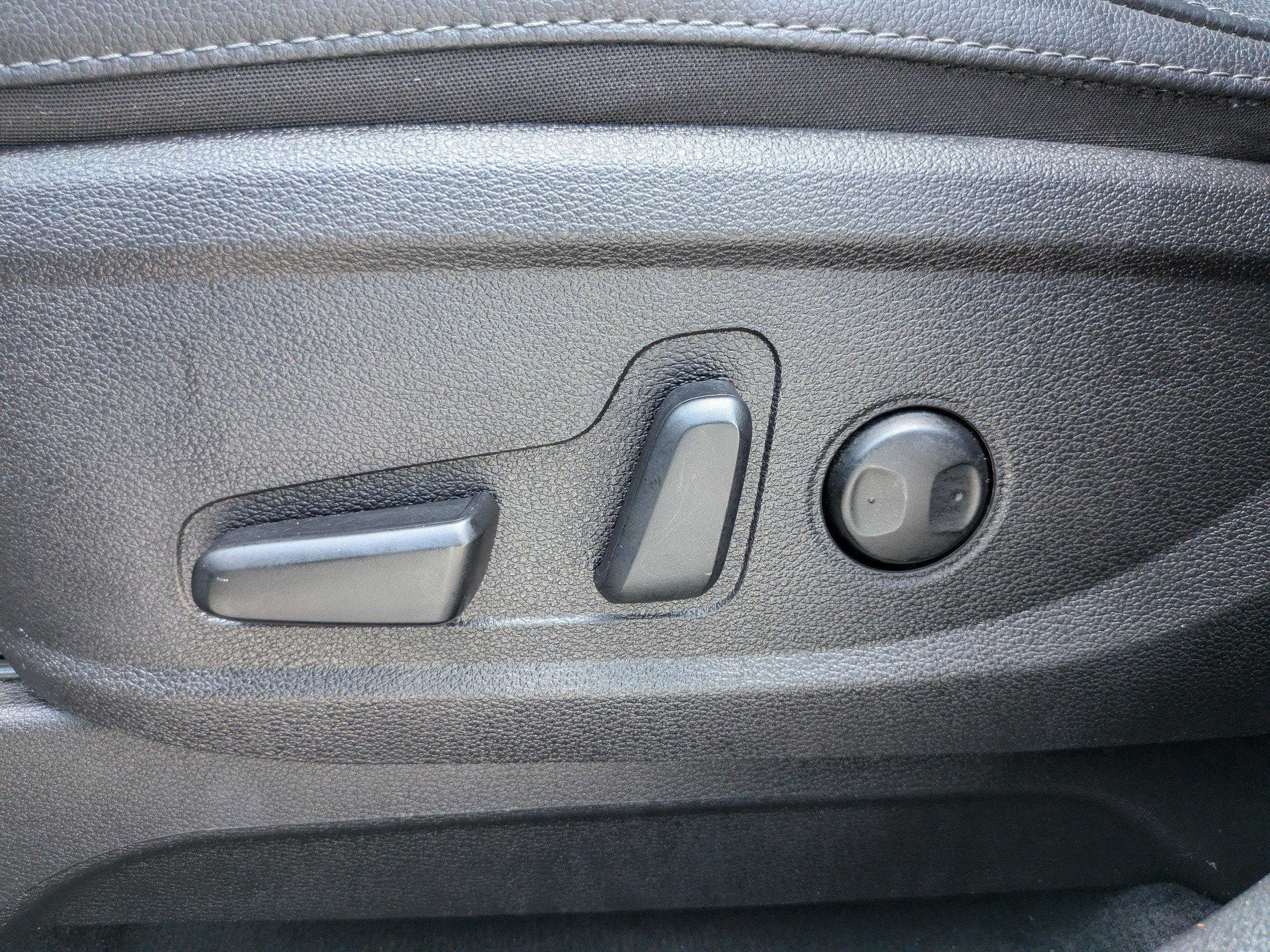 Used 2020 Kia Telluride EX FWD image 22