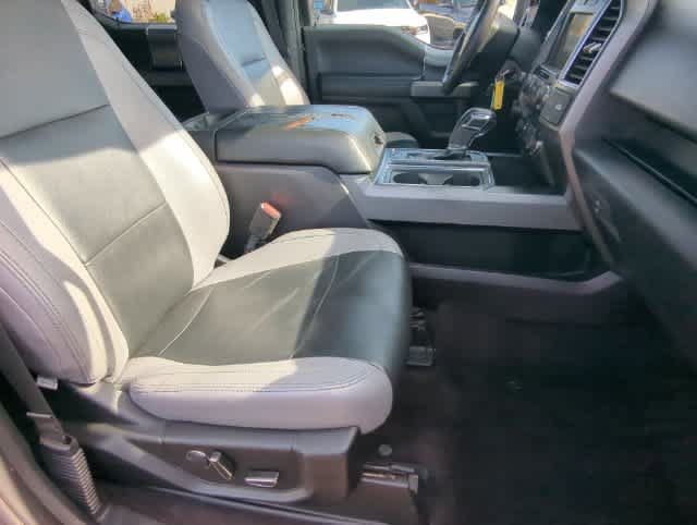 Used 2016 Ford F150 XLT w/ Equipment Group 302A Luxury AWD/4WD image 23