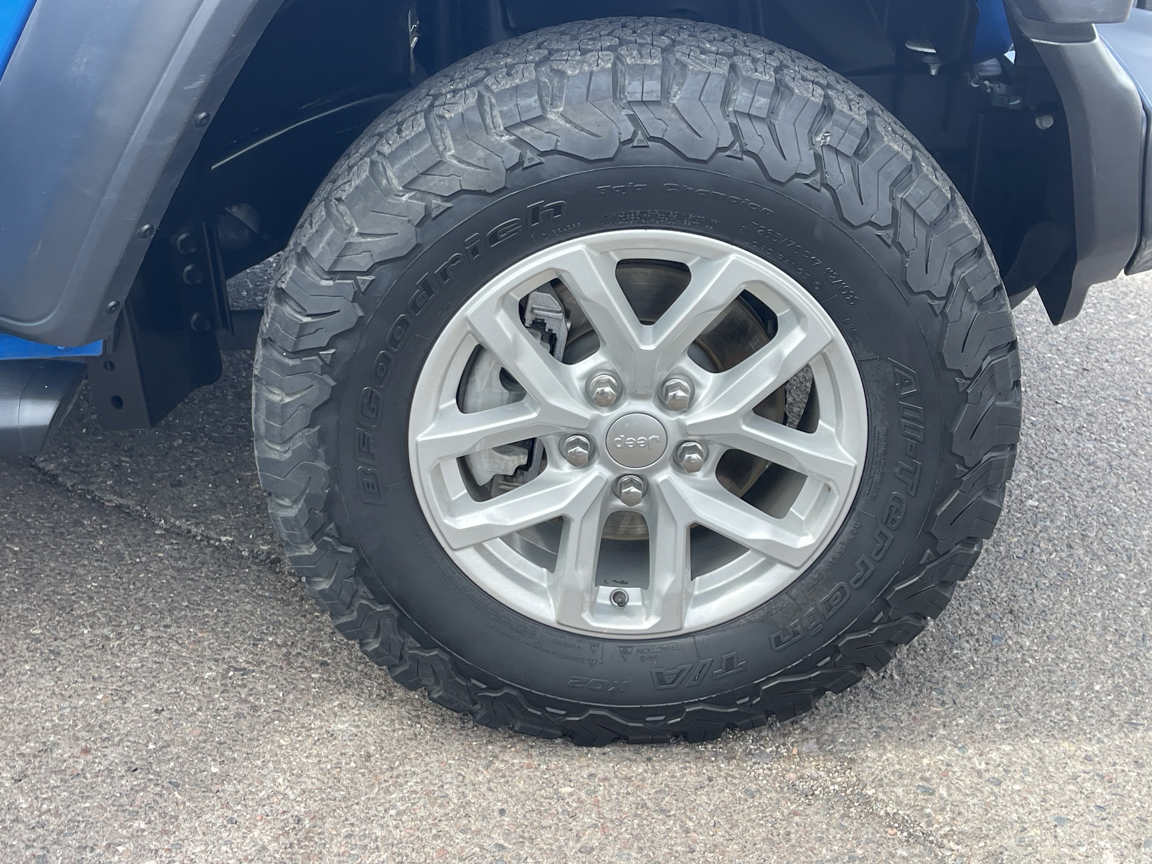 Certified 2023 Jeep Wrangler Sport AWD/4WD image 7
