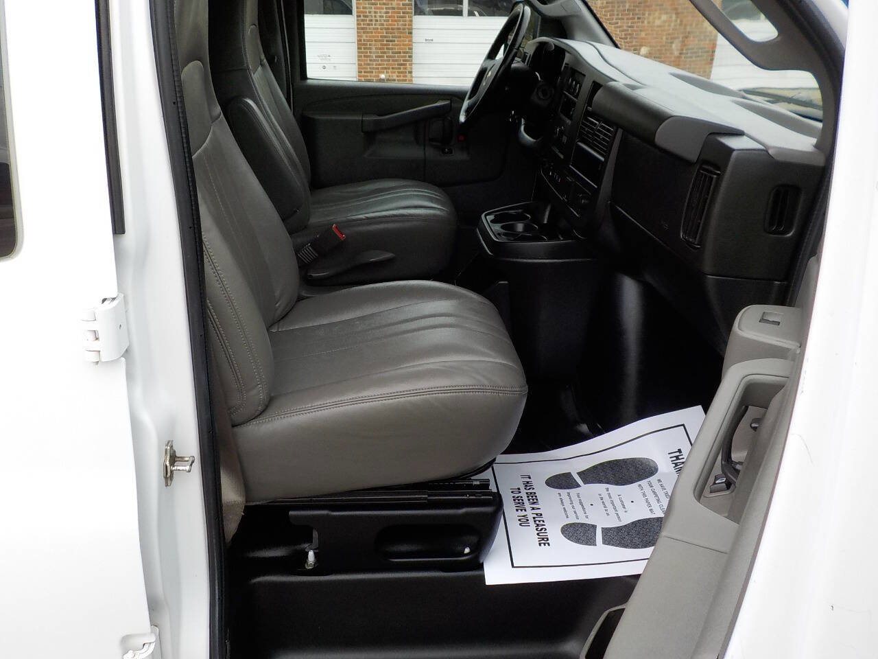 Used 2020 Chevrolet Express 2500 w/ Driver Convenience Package image 24