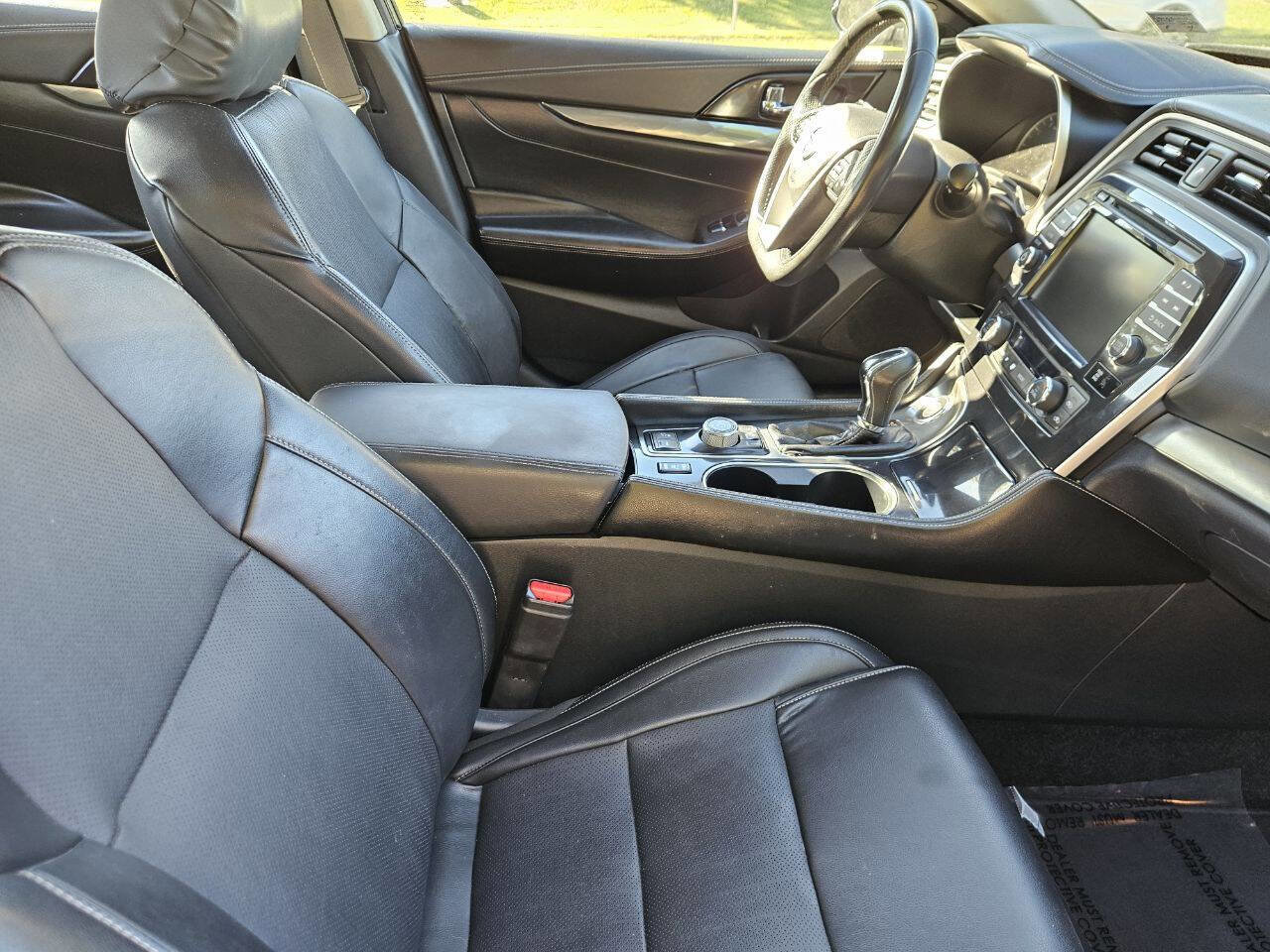 Used 2019 Nissan Maxima 3.5 SL w/ Floor Mat Group FWD image 20